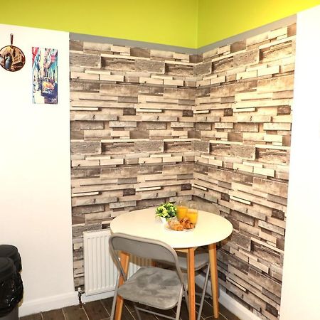 Amprenta Apartment - Gorgeous Interior Designed 1 Bedroom Home Bournemouth Exteriör bild